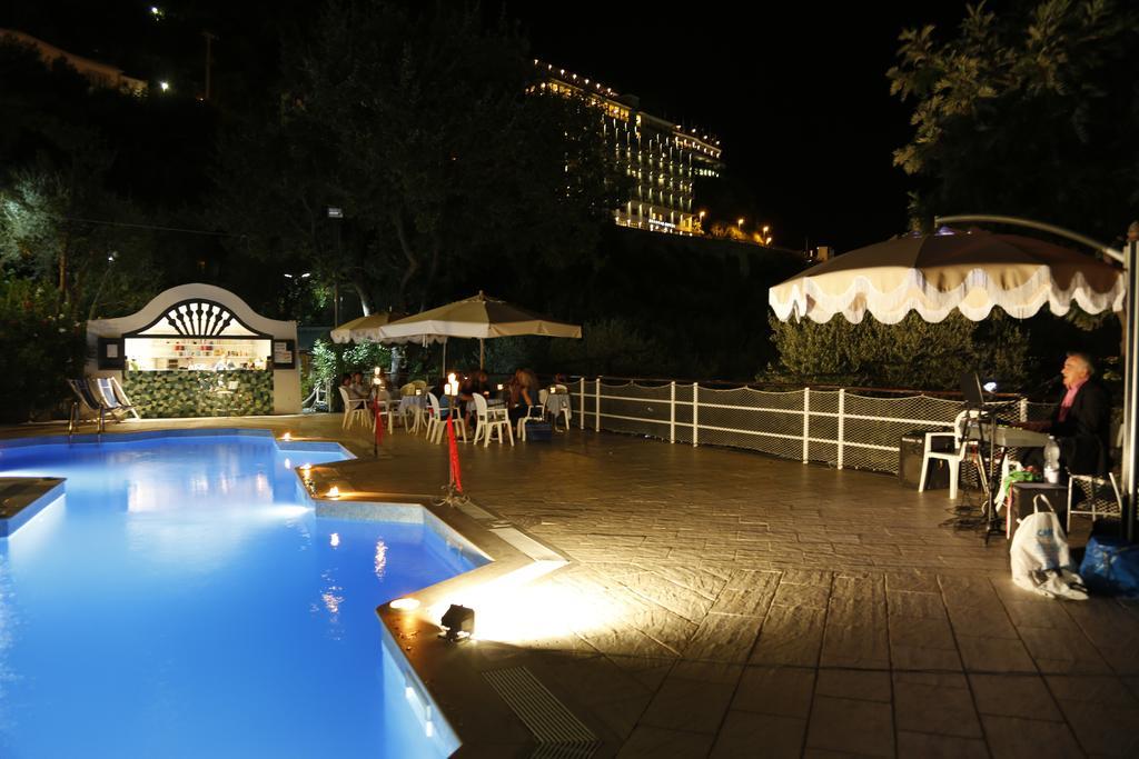 Camping Nube D'Argento Sorrento Exterior photo